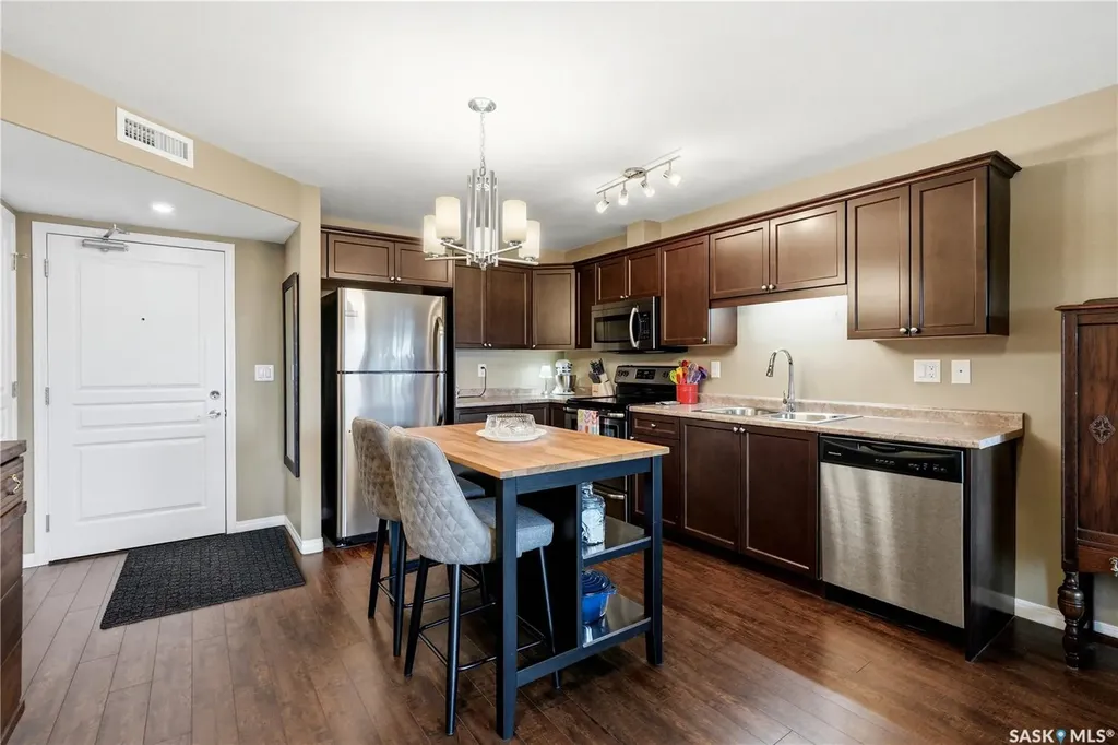 110 Willis Crescent Saskatoon SK S7T 0N5