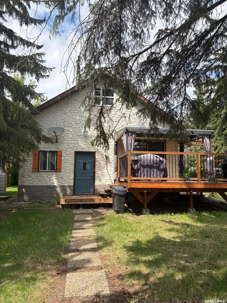 403 1st Street S Turtleford SK S0M 2Y0