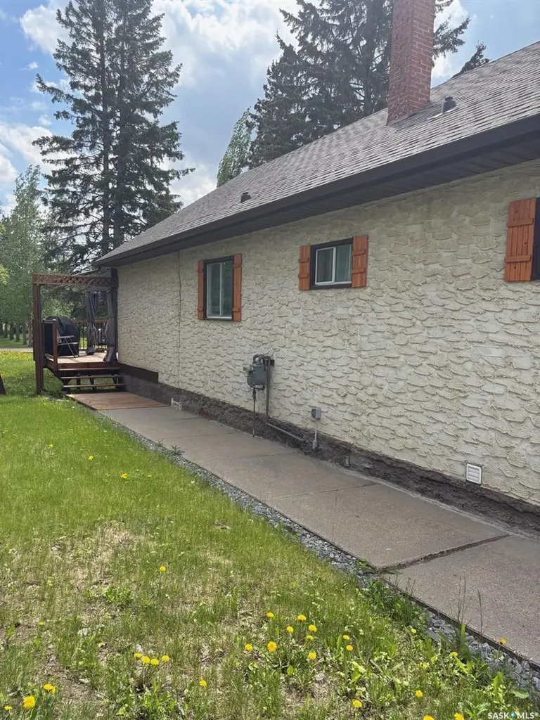 403 1st Street S Turtleford SK S0M 2Y0
