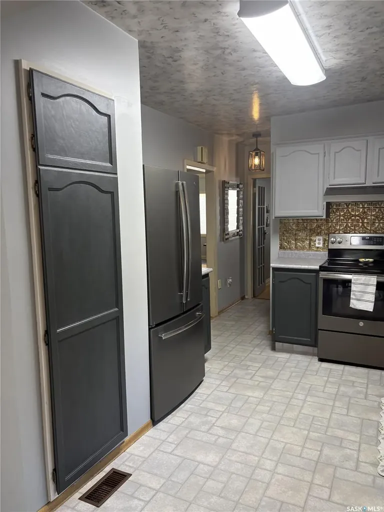 403 1st Street S Turtleford SK S0M 2Y0