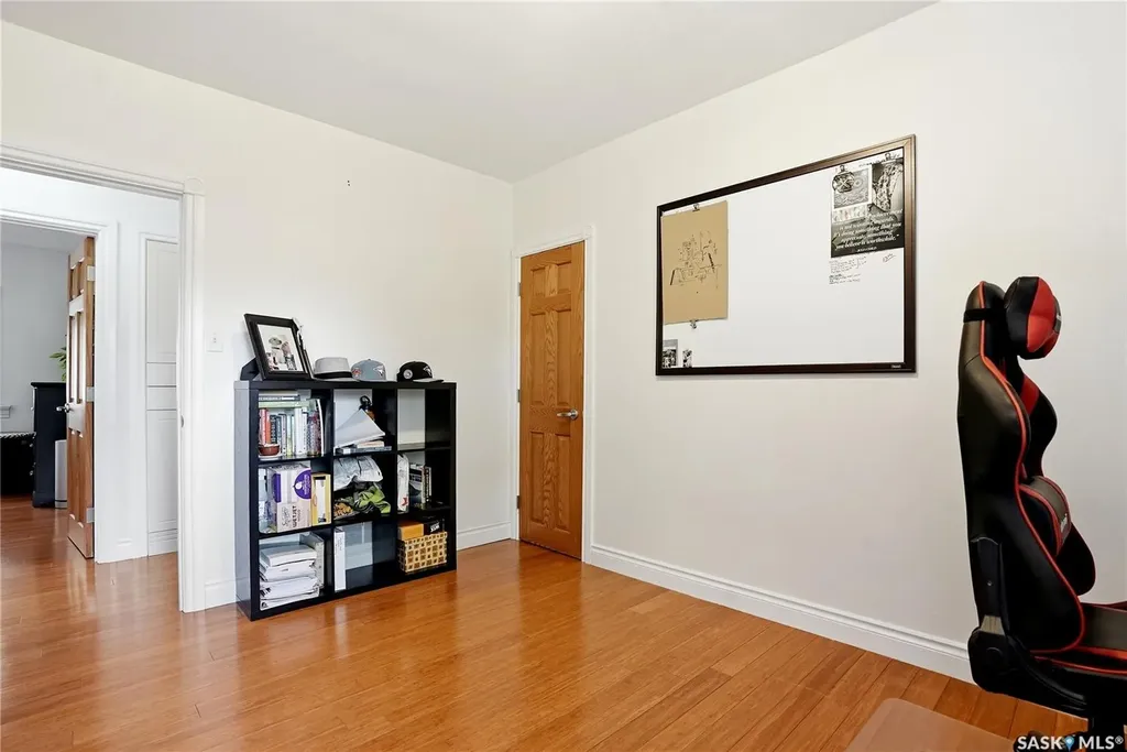720 1st Street E Saskatoon SK S7H 1T1