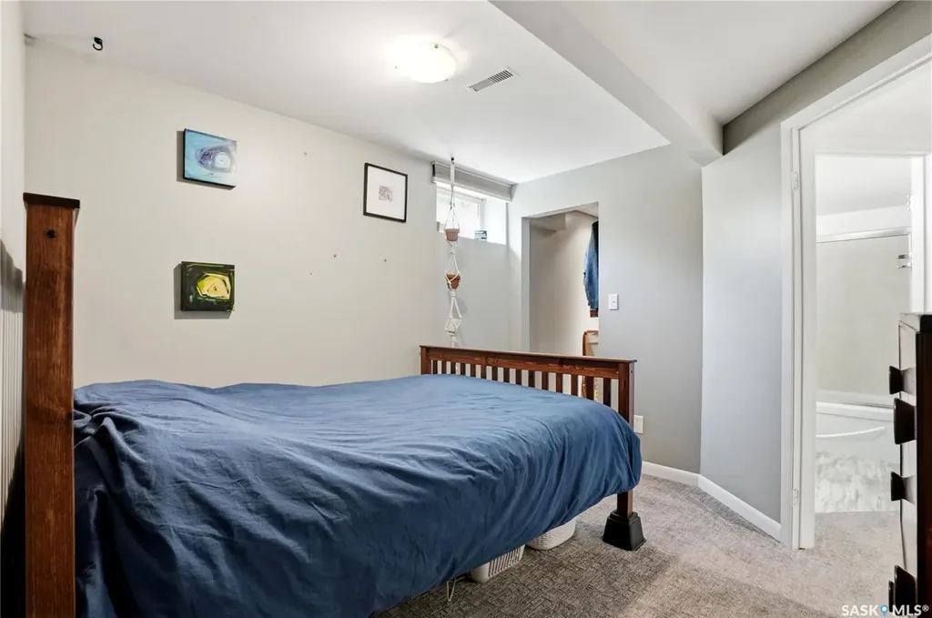 720 1st Street E Saskatoon SK S7H 1T1