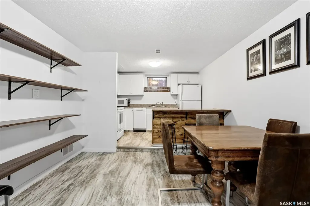 720 1st Street E Saskatoon SK S7H 1T1