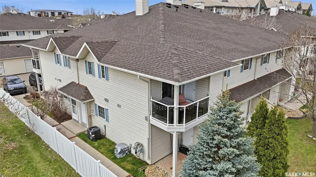 425 Keevil Crescent Saskatoon SK S7N 4R9