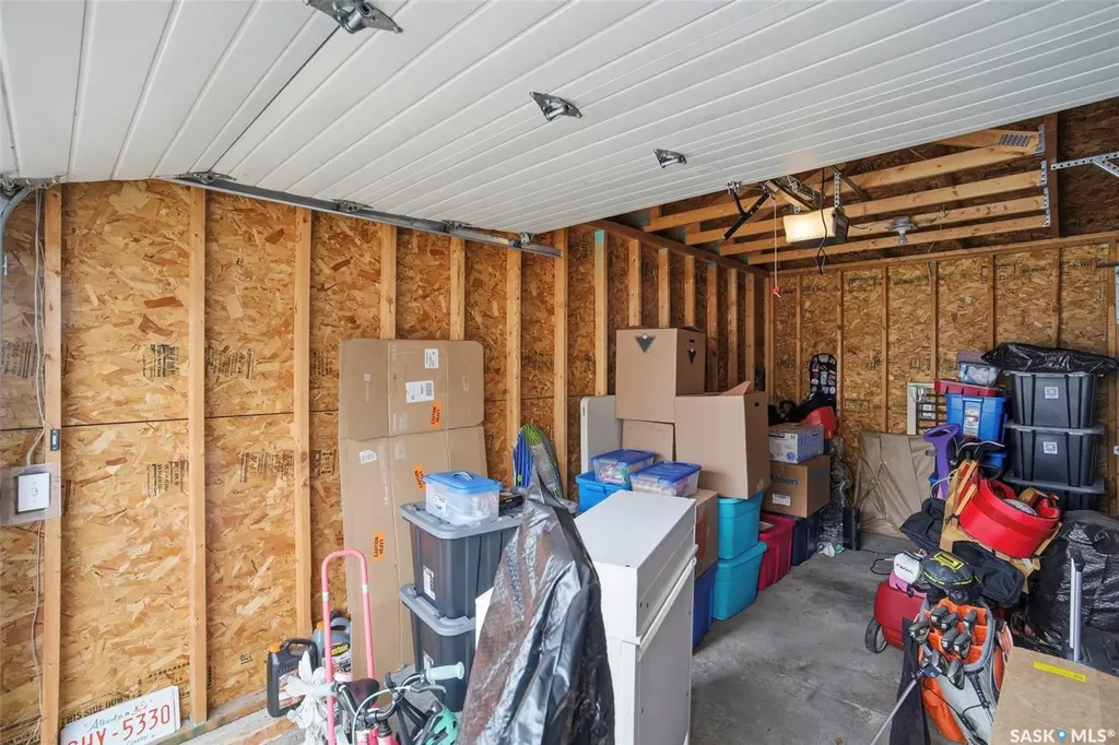 425 Keevil Crescent Saskatoon SK S7N 4R9
