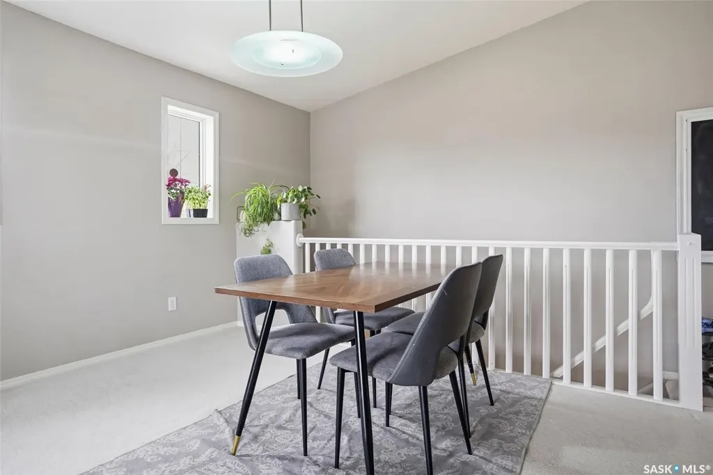 425 Keevil Crescent Saskatoon SK S7N 4R9