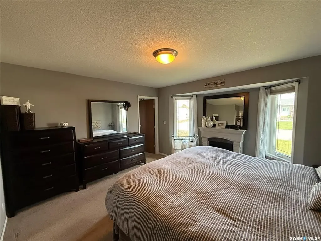 308 5th Street W Carnduff SK S0C 0S0