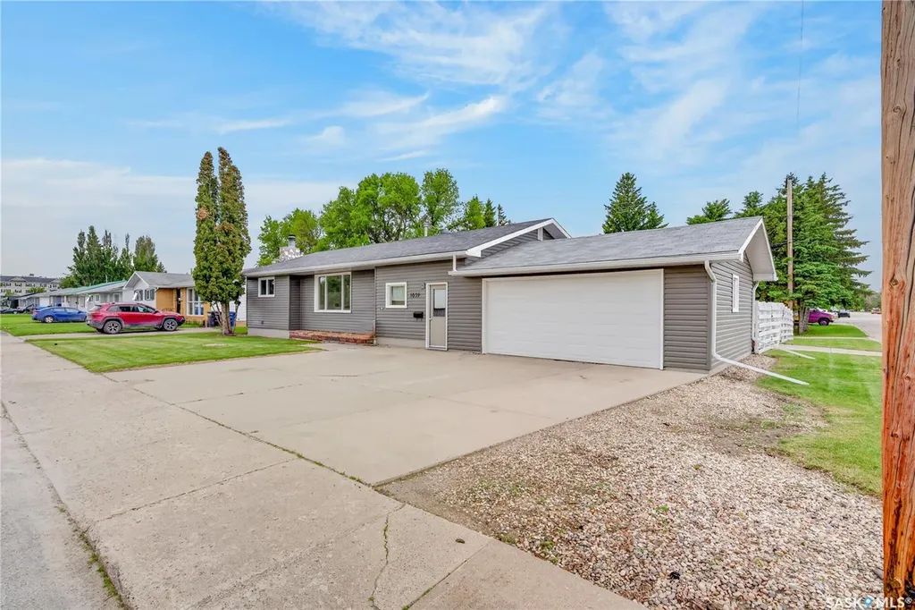 1039 7th Street Humboldt SK S0K 2A0