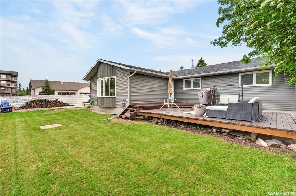 1039 7th Street Humboldt SK S0K 2A0