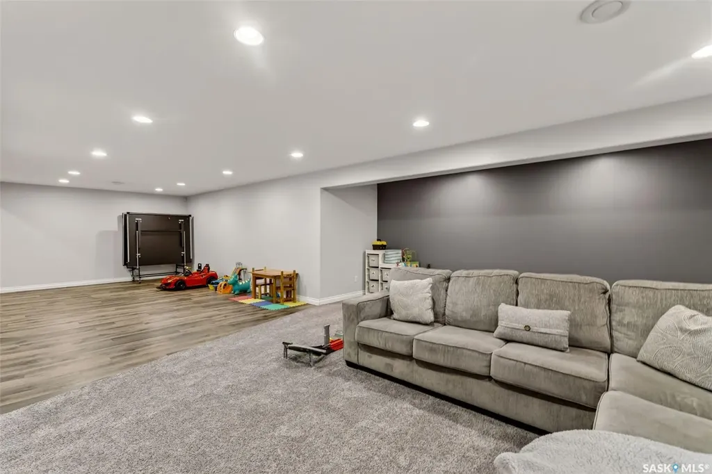 306 Burrows Avenue E Melfort SK S0E 1A0