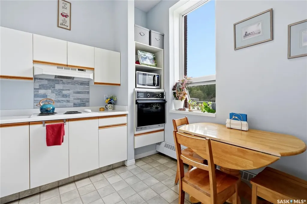 3225 13th Avenue Regina SK S4T 1P5