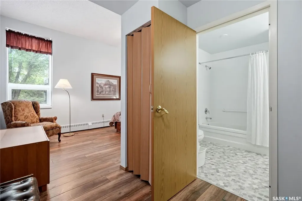 3225 13th Avenue Regina SK S4T 1P5