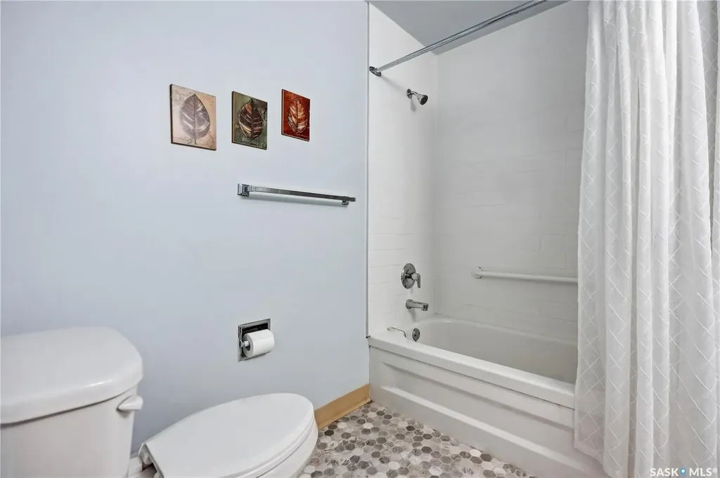 3225 13th Avenue Regina SK S4T 1P5