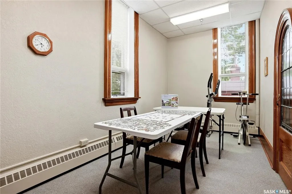 3225 13th Avenue Regina SK S4T 1P5