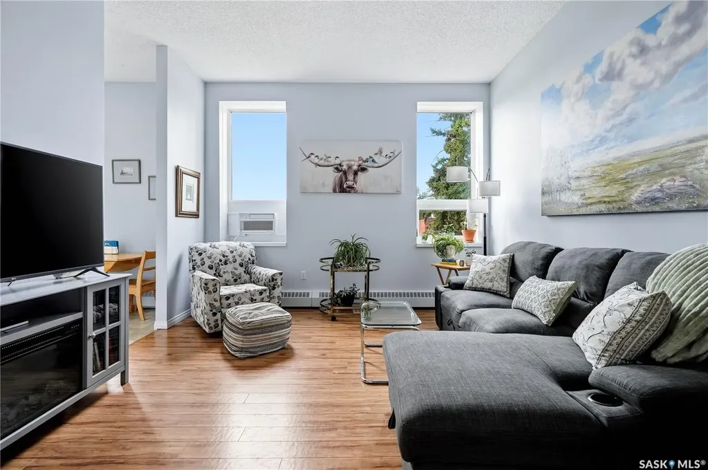 3225 13th Avenue Regina SK S4T 1P5