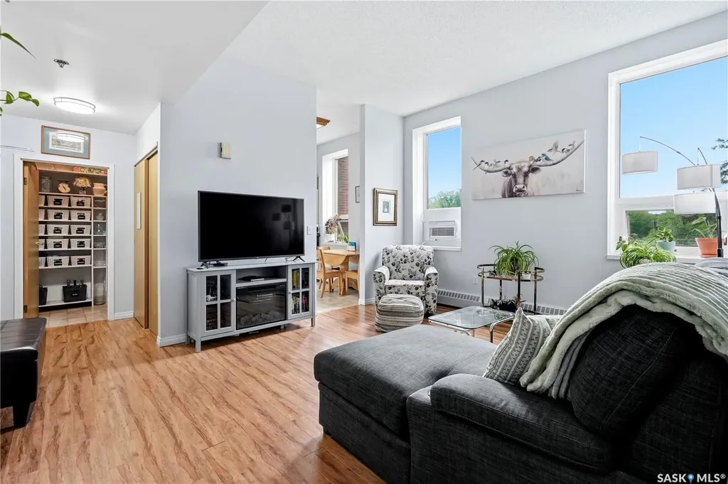 3225 13th Avenue Regina SK S4T 1P5