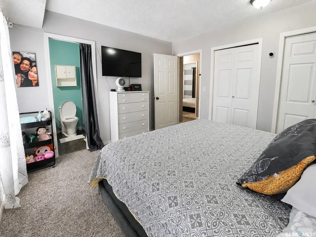 277 Cannon Street Regina SK S4N 4V4