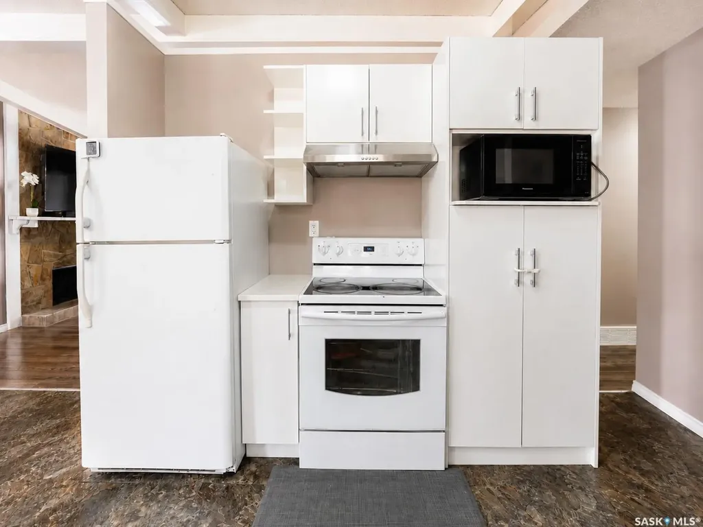 277 Cannon Street Regina SK S4N 4V4