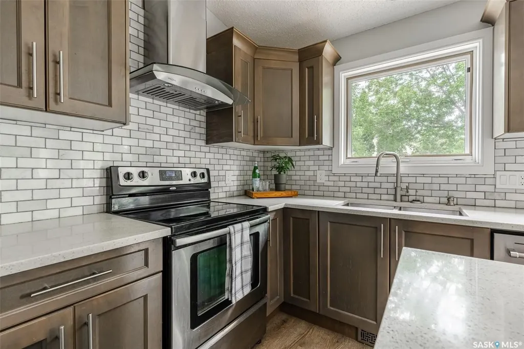 759 Cowley Road Saskatoon SK S7N 4J1