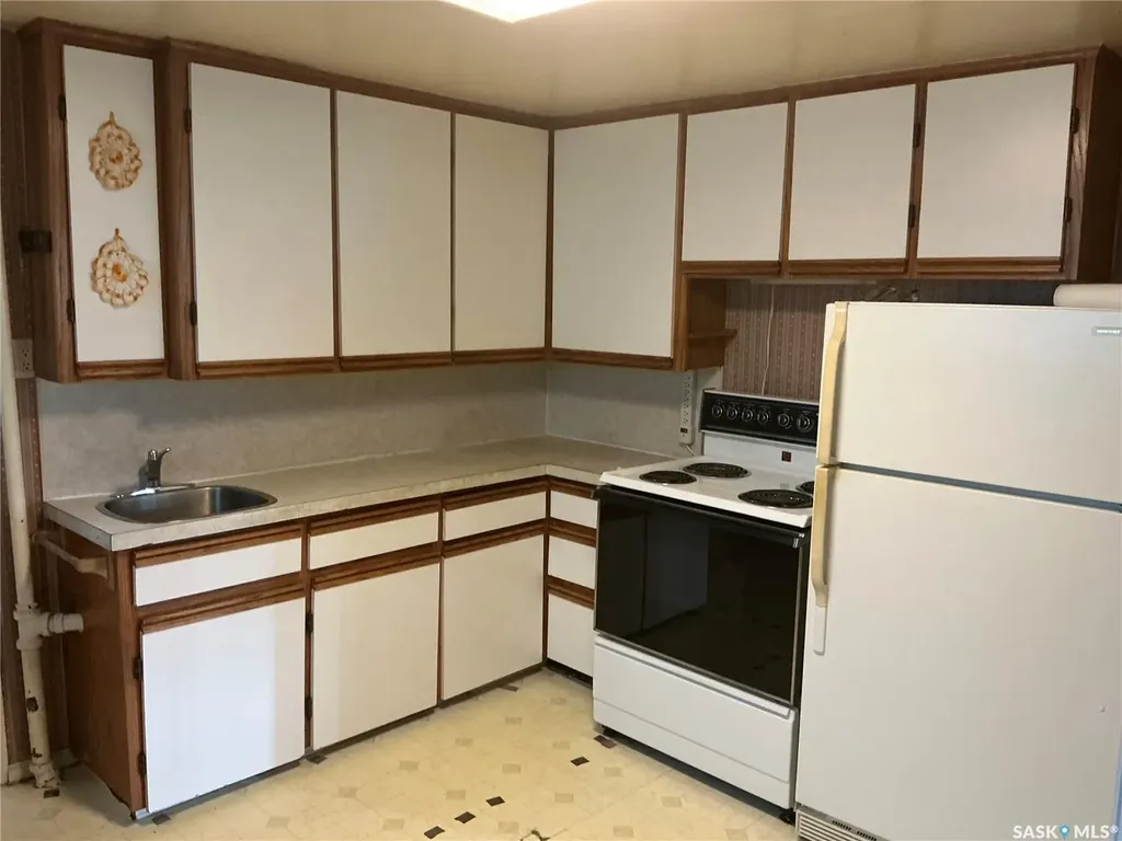 119 Q Avenue S Saskatoon SK S7M 2X9