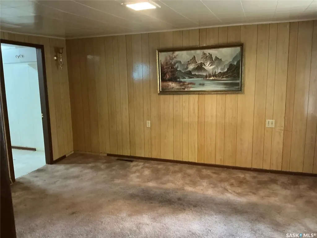 119 Q Avenue S Saskatoon SK S7M 2X9