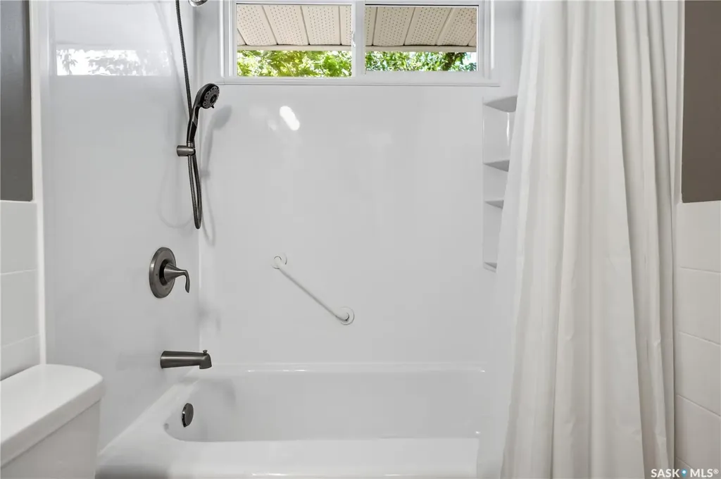116 Straub Street Regina SK S4T 6G8