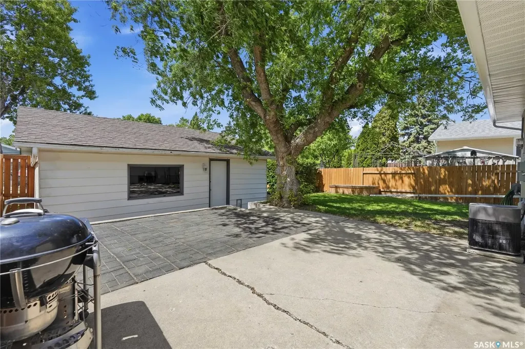 116 Straub Street Regina SK S4T 6G8