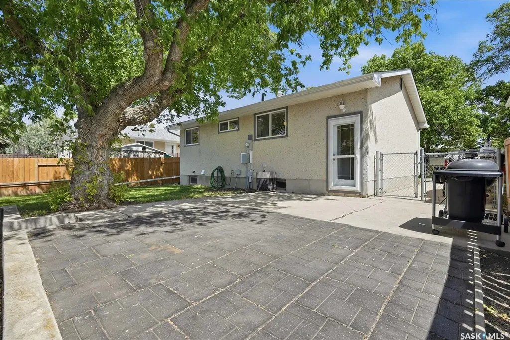 116 Straub Street Regina SK S4T 6G8