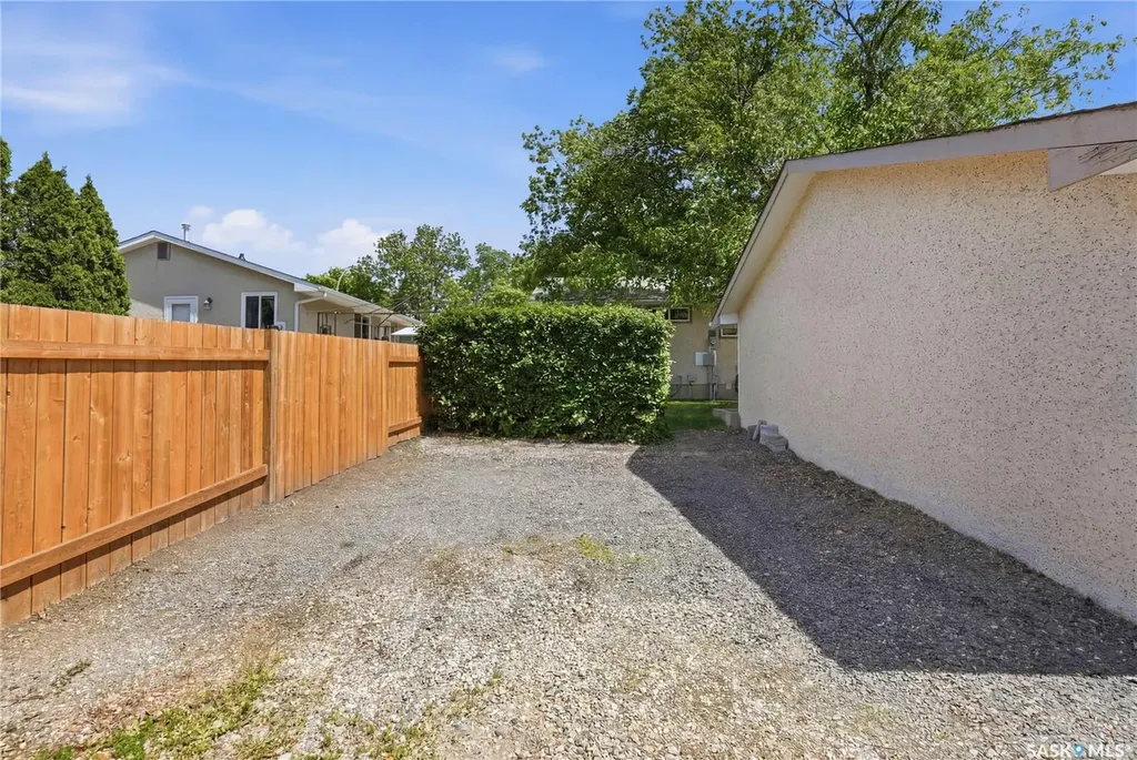 116 Straub Street Regina SK S4T 6G8