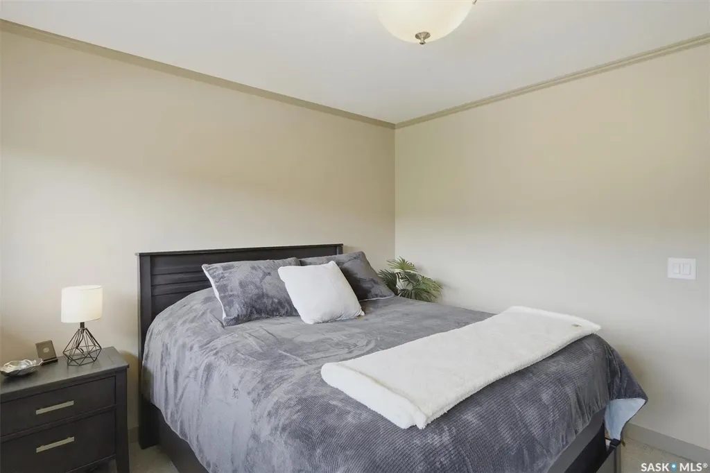 256 Maningas Bend Saskatoon SK S7W 0P5