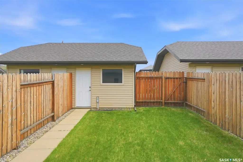 256 Maningas Bend Saskatoon SK S7W 0P5