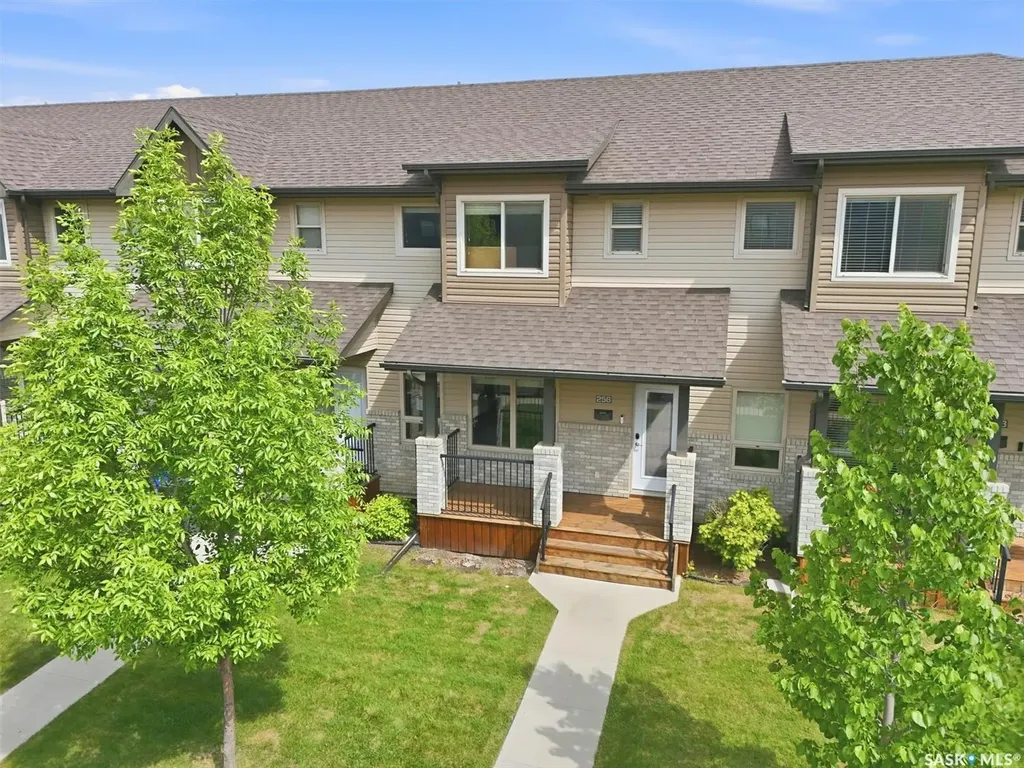 256 Maningas Bend Saskatoon SK S7W 0P5