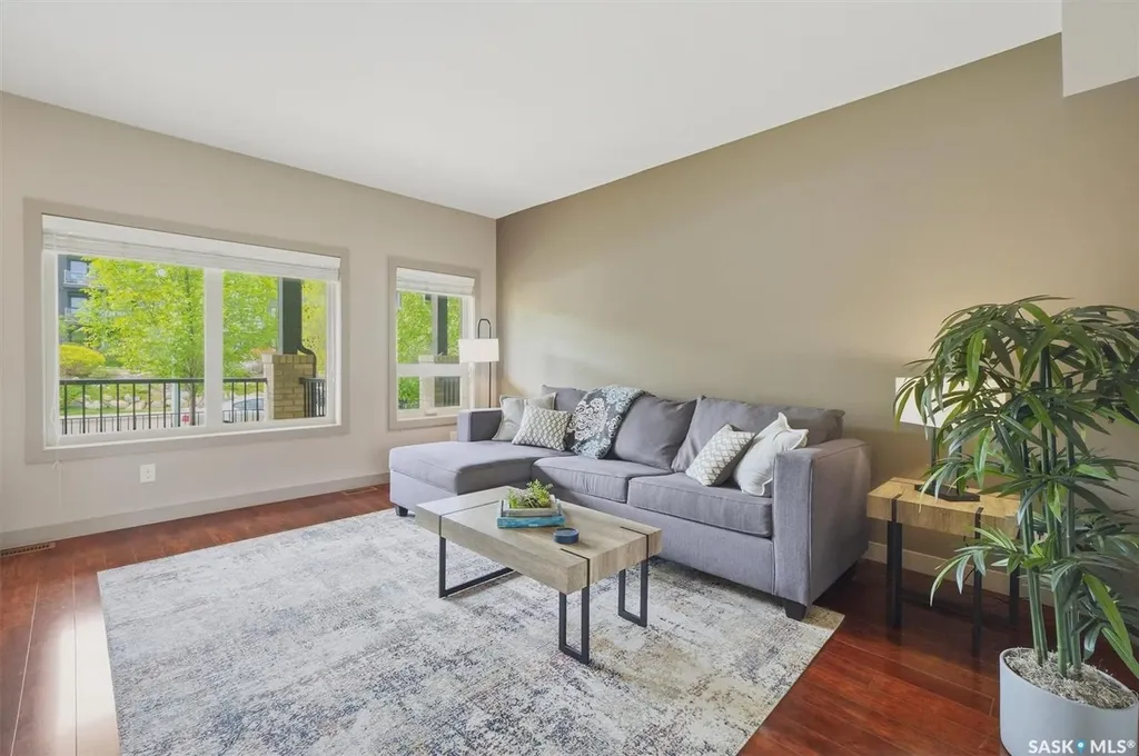 256 Maningas Bend Saskatoon SK S7W 0P5
