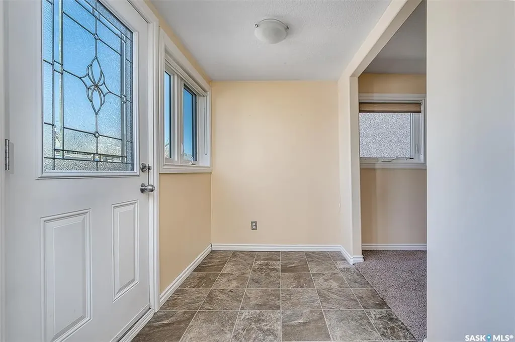 377 Fairford Street W Moose Jaw SK S6H 1V8