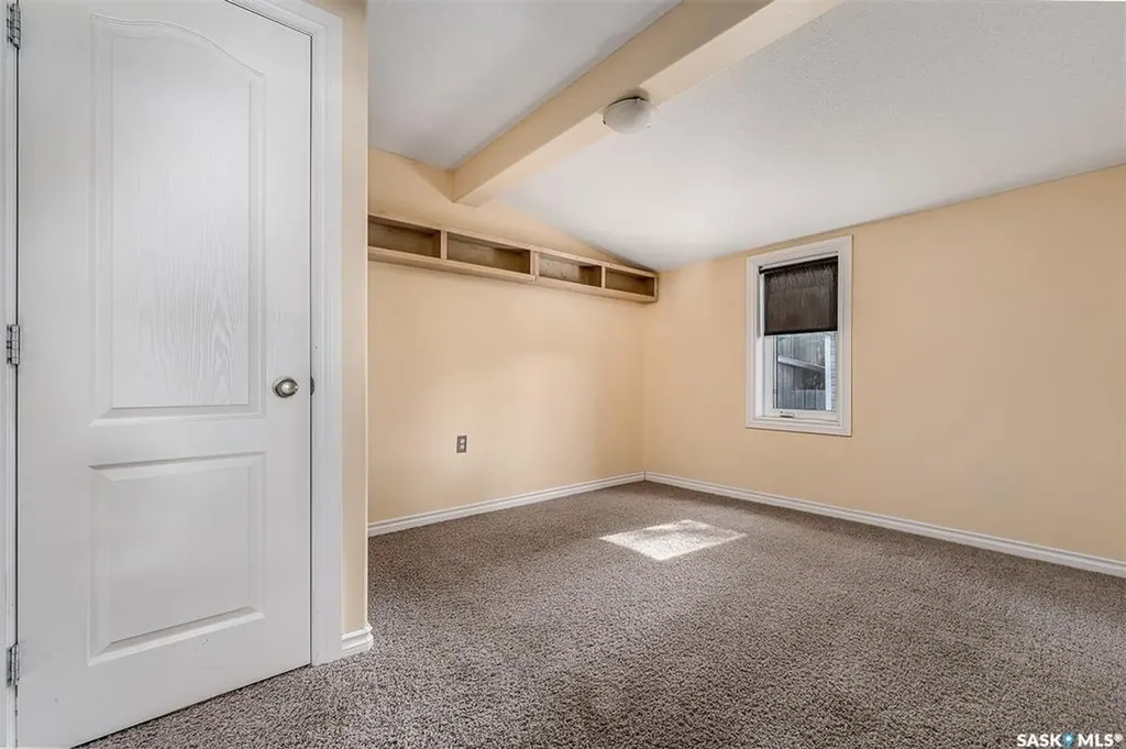 377 Fairford Street W Moose Jaw SK S6H 1V8
