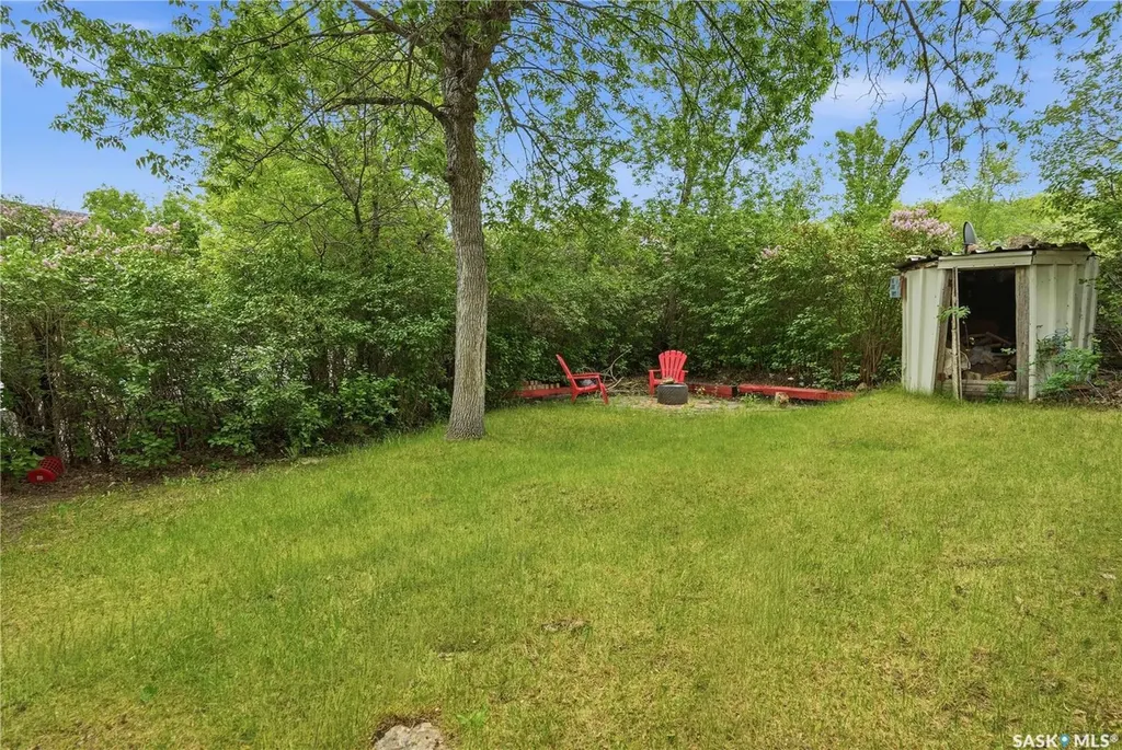 409 Siltonia Avenue Saskatchewan Beach SK S0G 4L0