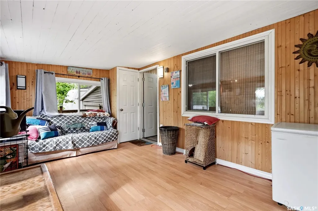 409 Siltonia Avenue Saskatchewan Beach SK S0G 4L0