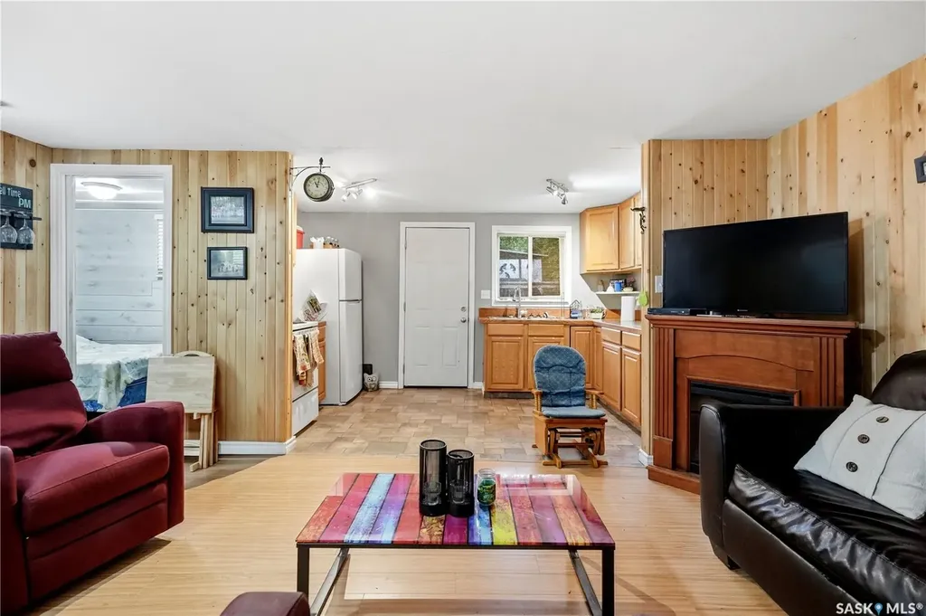 409 Siltonia Avenue Saskatchewan Beach SK S0G 4L0