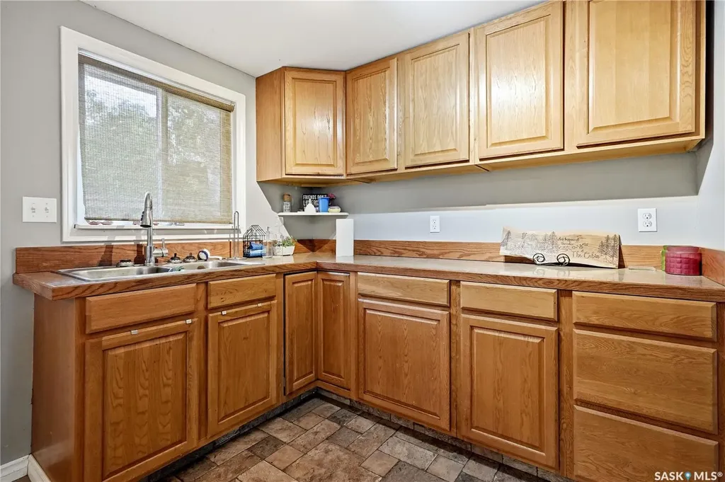 409 Siltonia Avenue Saskatchewan Beach SK S0G 4L0