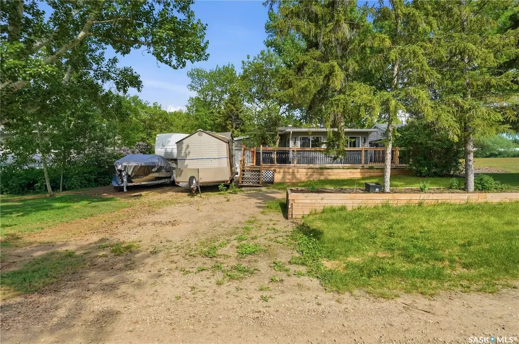 409 Siltonia Avenue Saskatchewan Beach SK S0G 4L0