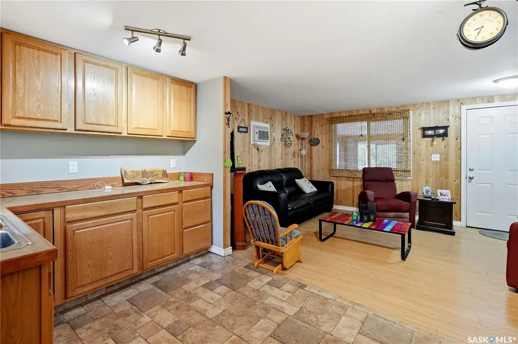 409 Siltonia Avenue Saskatchewan Beach SK S0G 4L0