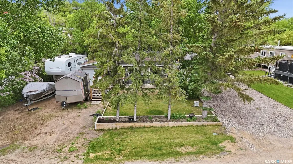 409 Siltonia Avenue Saskatchewan Beach SK S0G 4L0