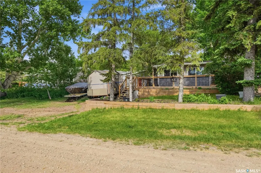409 Siltonia Avenue Saskatchewan Beach SK S0G 4L0