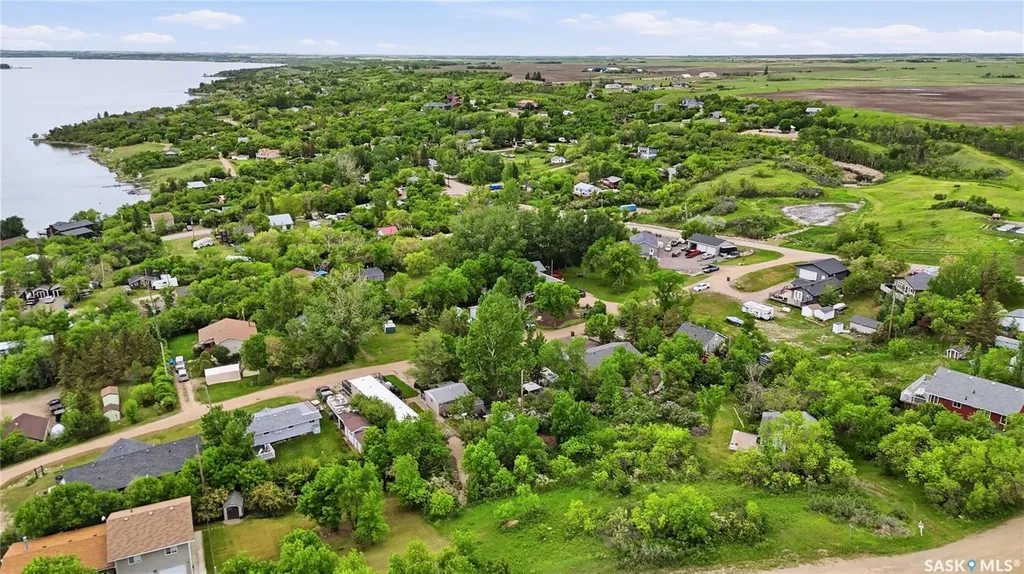 409 Siltonia Avenue Saskatchewan Beach SK S0G 4L0