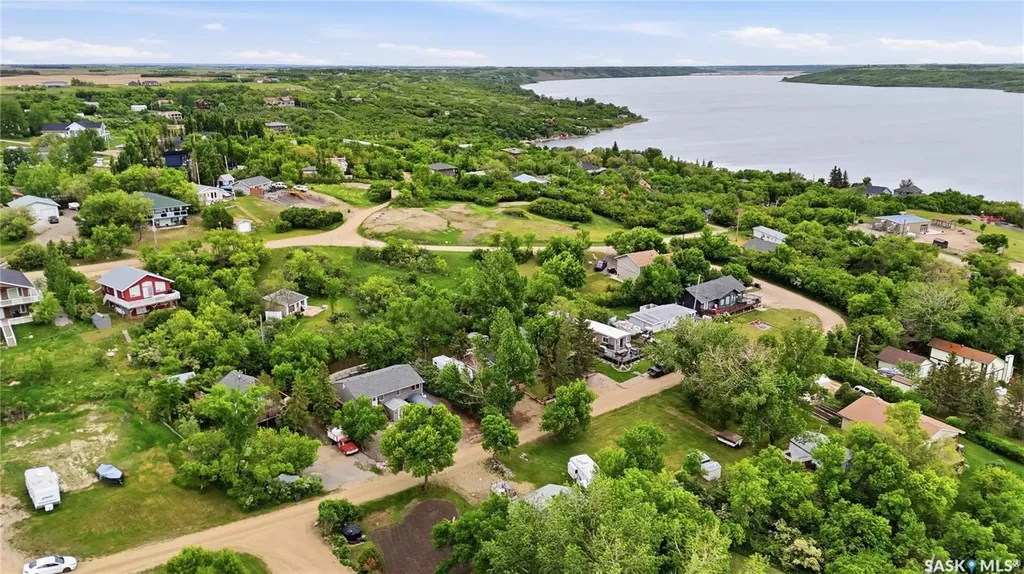 409 Siltonia Avenue Saskatchewan Beach SK S0G 4L0