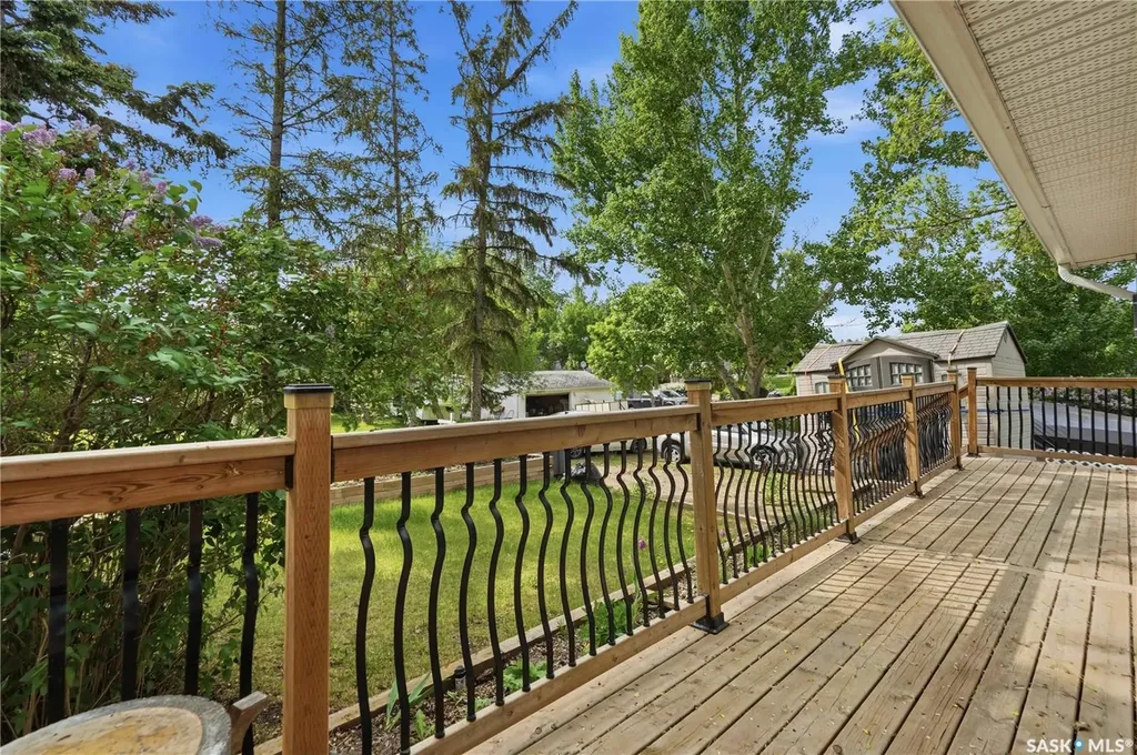 409 Siltonia Avenue Saskatchewan Beach SK S0G 4L0