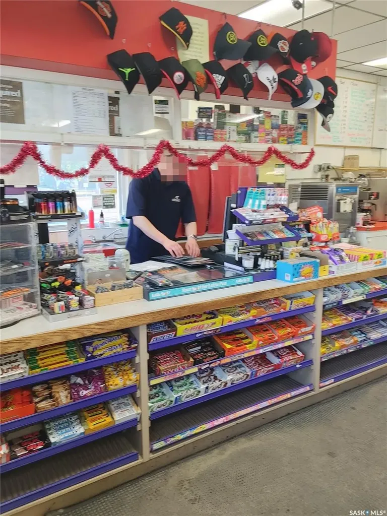 106 Main Street W Maidstone SK S0M 1M0