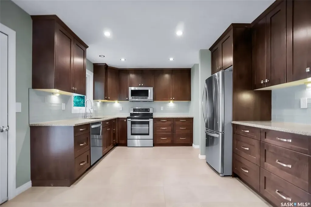 471 Wakabayashi Crescent Saskatoon SK S7K 7M6