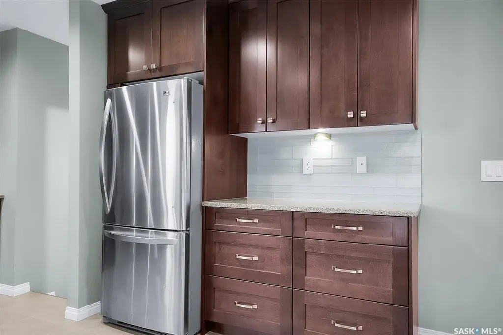 471 Wakabayashi Crescent Saskatoon SK S7K 7M6