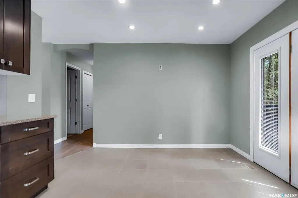 471 Wakabayashi Crescent Saskatoon SK S7K 7M6